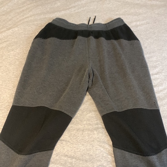 Gray Jordan sweatpants - Picture 3 of 6